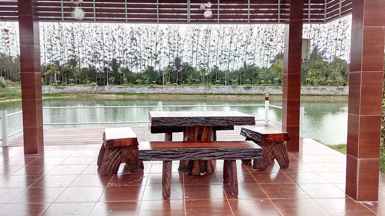 Suratthani Airport Resort Surat Thani Exterior photo